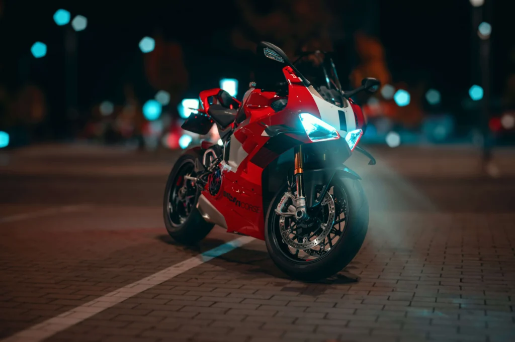 panigale nocturna calle