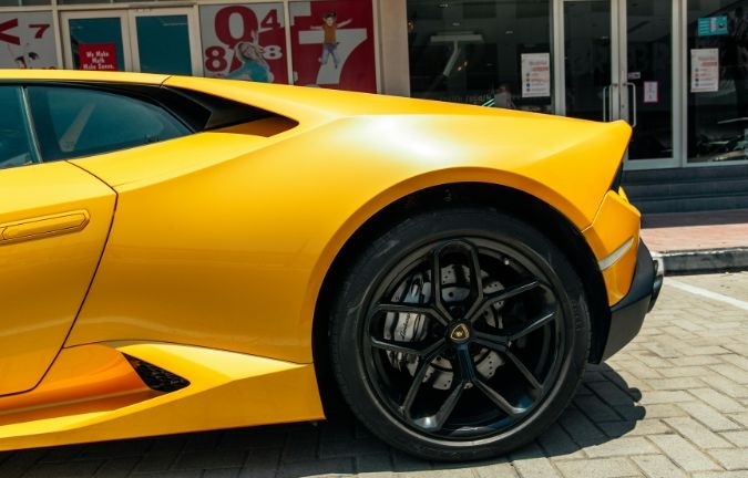 como funcionan neumaticos lamborghini