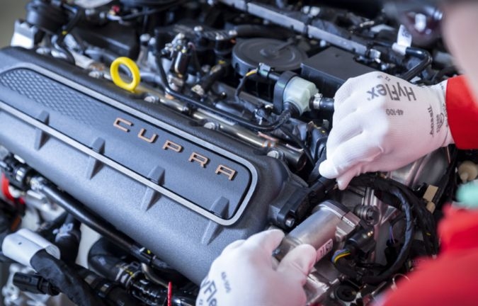 mantenimiento motor compacto cupra formentor