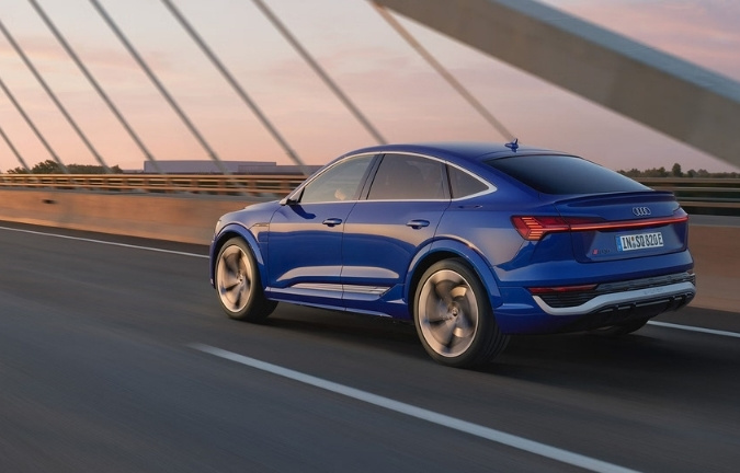 audi q8 sportback e tron