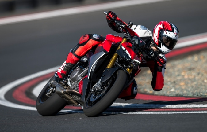 tecnologia equipamento moto deportiva