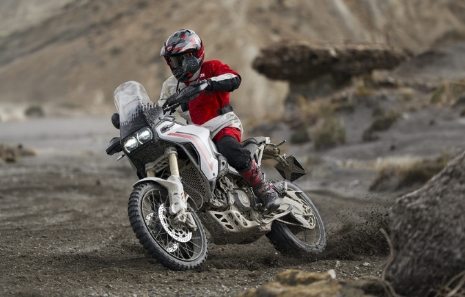 ducati desertx